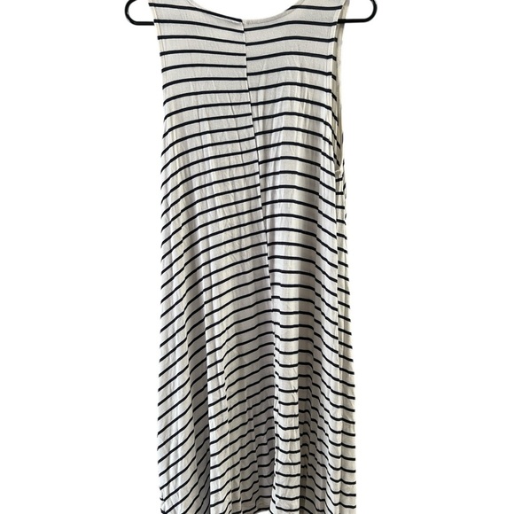 White and black striped tunic dress - Picture 4 of 4